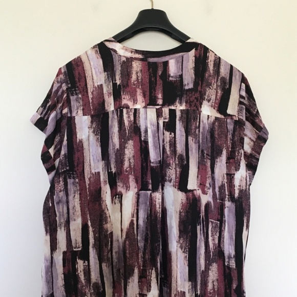 Simply Vera Vera Wang Essential Popover Top Blouse Plus Sz 3X Purple Abstract - Picture 10 of 16